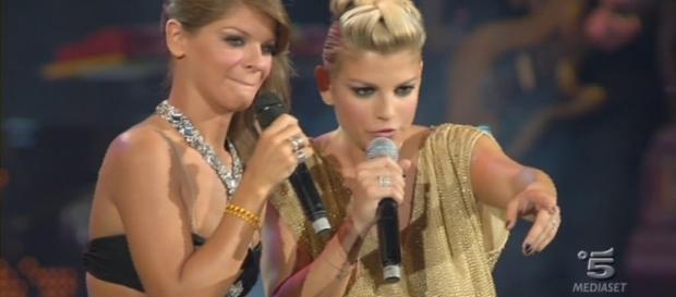 Alessandra Amoroso, fan allarmati: il perché del dimagrimento Alessandra Amoroso, fan allarmati: il perché del dimagrimento