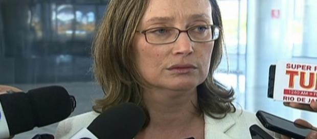 Maria do Rosário defende os direitos humanos dos criminosos (Foto: Globo News) Maria do Rosário defende os direitos humanos dos criminosos (Foto: Globo News)