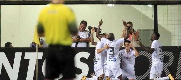 Santos jogou melhor e mereceu vencer Santos jogou melhor e mereceu vencer