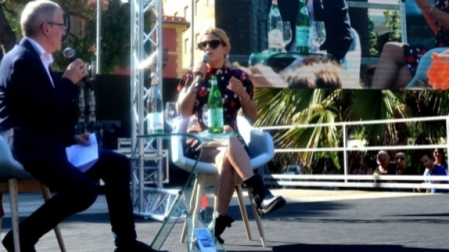 Renato Tortarolo intervista Emma Marrone per il "Santa Musica d'Autore"