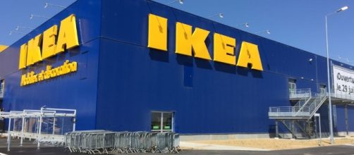 Ikea ritira una cassettiera che ha causato la morte di tre bambini.