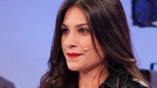 Temptation Island 3: Ludovica Valli piange per Fabio già nella prima puntata.