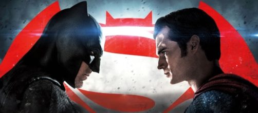 Crítica: "Batman vs Superman: El Origen de la Justicia". La ... - tucinevip.com