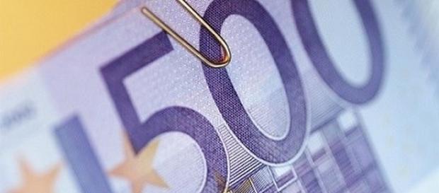Bonus 500 euro docenti della scuola: bisogna spenderlo tutto. Bonus 500 euro docenti della scuola: bisogna spenderlo tutto.