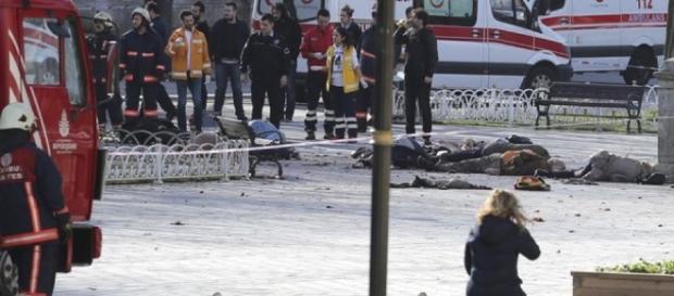 Foto del destrozo que dejó el atentado Foto del destrozo que dejó el atentado