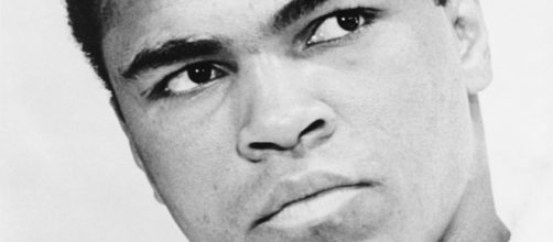 Le boxeur légendaire Cassius Clay, devenu Mohamed Ali
