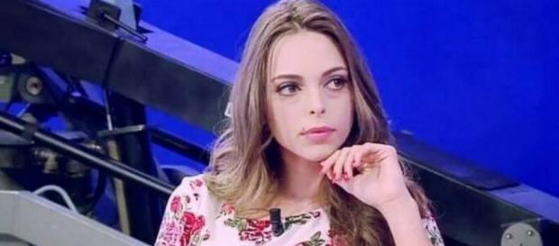 Giulia Carnevali: parole al veleno contro Tara Gabrieletto Giulia Carnevali: parole al veleno contro Tara Gabrieletto