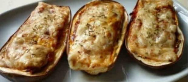 Melanzane con caciocavallo, ricetta e procedimento Melanzane con caciocavallo, ricetta e procedimento