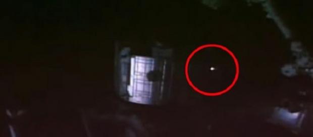 Un video mostra ennesimo Ufo nei pressi della Stazione Spaziale Internazionale Un video mostra ennesimo Ufo nei pressi della Stazione Spaziale Internazionale