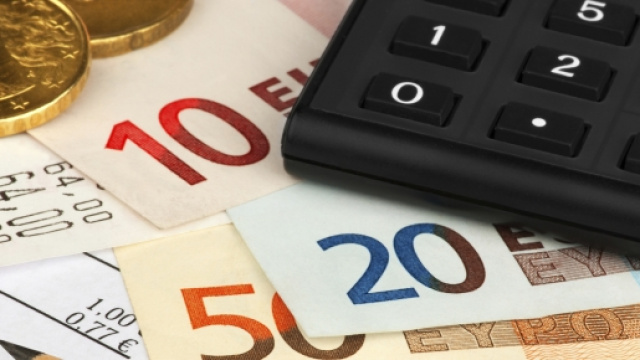 Dubbi sulle promozioni per evitare di sentire il 'peso economico' del Canone Rai.