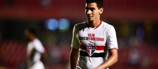 Ganso sente a coxa e pode ficar de fora da semi-final da Libertadores Ganso sente a coxa e pode ficar de fora da semi-final da Libertadores