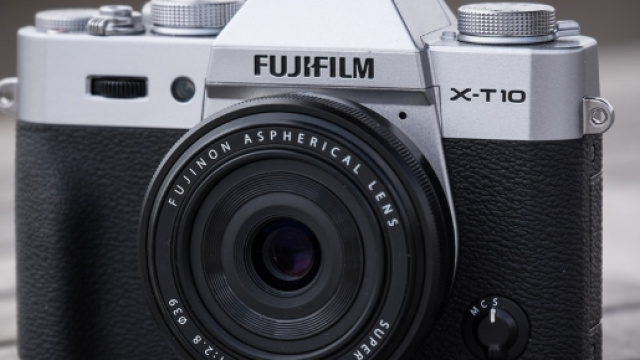 First Look: Fujifilm X-T10 - Fuji Rumors - fujirumors.com