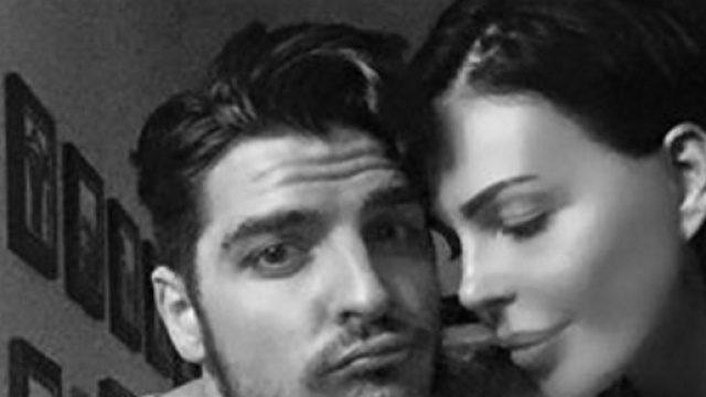 Nina Moric con il fidanzato Luigi Favoloso.