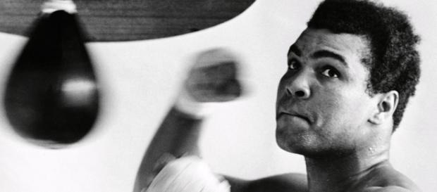 Ali morreu aos 74 anos de idade Ali morreu aos 74 anos de idade