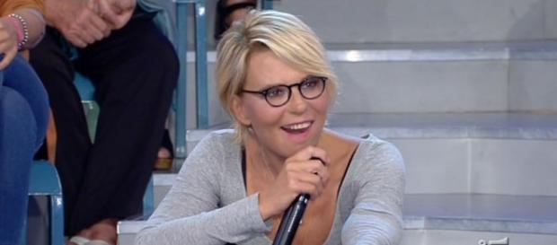 Uomini e Donne incontra Amici: grande novità per tre protagonisti Uomini e Donne incontra Amici: grande novità per tre protagonisti