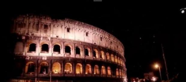 Il Colosseo nel nuovo video di propaganda dell'Isis. Il Colosseo nel nuovo video di propaganda dell'Isis.