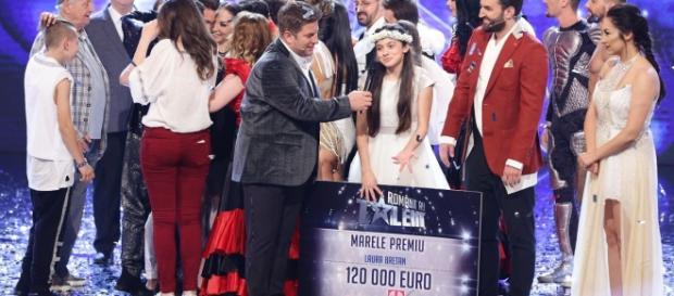 Laura Bretan, câștigătoarea concursului Românii au Talent Laura Bretan, câștigătoarea concursului Românii au Talent