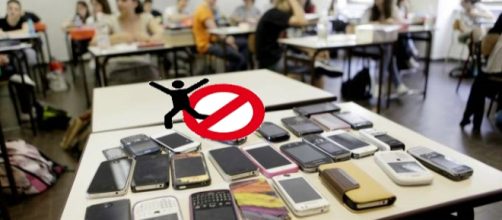 La soppressione del divieto di cellulare in classe