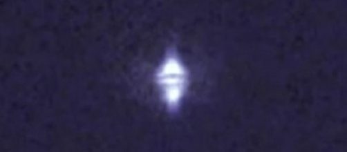 Ufo a forma di Diamante luminoso avvistato in Texas