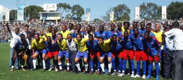 Jogadores haitianos reverenciavam os brasileiros. Jogadores haitianos reverenciavam os brasileiros.