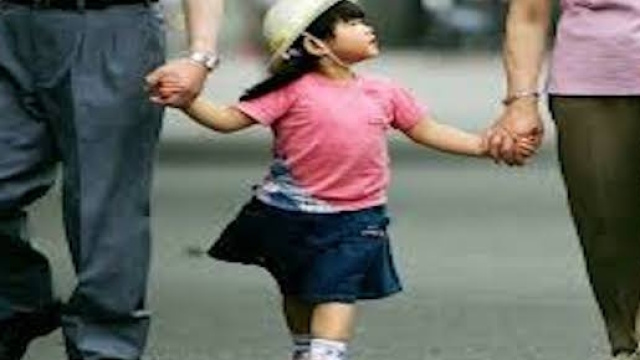 Per la dichiarazione di adottabilità non basta che risultino insufficienze dei genitori