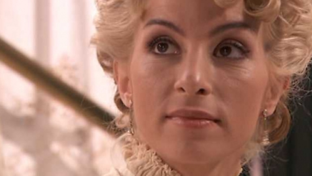 Una Vita anticipazioni: Cayetana accoltellata