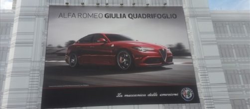 Alfa Romeo Giulia: affissioni record al Lingotto