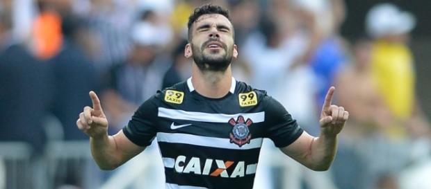 Antes criticado, Bruno Henrique pode deixar o Corinthians e partir para a Europa Antes criticado, Bruno Henrique pode deixar o Corinthians e partir para a Europa