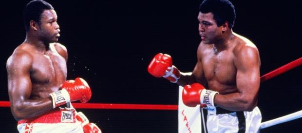 Larry Holmles e Muhammad Ali, na luta de outubro de 1980 Larry Holmles e Muhammad Ali, na luta de outubro de 1980