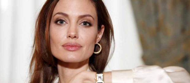 Nessun divorzio per la coppia Pitt - Jolie ma una nuova villa alle baleari Nessun divorzio per la coppia Pitt - Jolie ma una nuova villa alle baleari