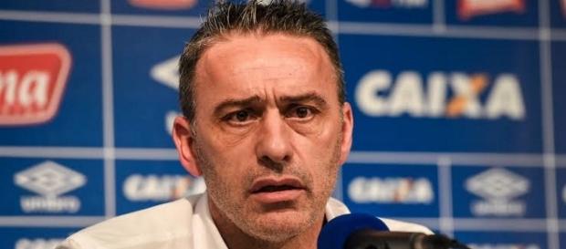 Paulo Bento faz análise após derrota para o São Paulo Paulo Bento faz análise após derrota para o São Paulo