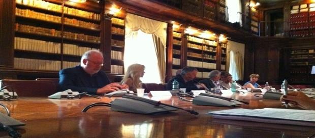 Un momento della conferenza stampa nella biblioteca del Ministero dei Beni Culturali a Roma Un momento della conferenza stampa nella biblioteca del Ministero dei Beni Culturali a Roma
