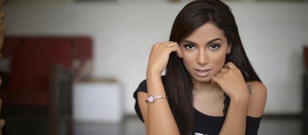 Anitta inicia sua carreira internacional Anitta inicia sua carreira internacional
