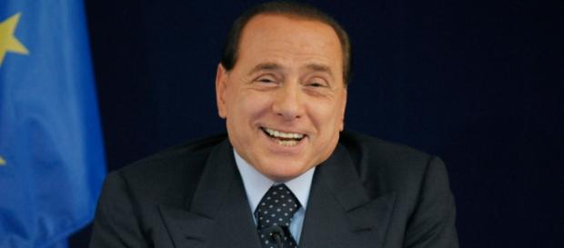 Berlusconi sarà operato al cuore per insufficienza aortica Berlusconi sarà operato al cuore per insufficienza aortica