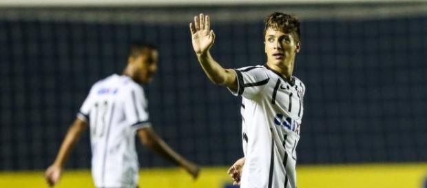 Matheus Cassini é bem visto pelo Palermo, mas deseja retornar ao Brasil Matheus Cassini é bem visto pelo Palermo, mas deseja retornar ao Brasil