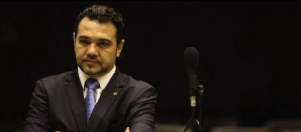 Feliciano disse que a comunidade LGBT tentou se promover com o atentado na boate Pulse, em Orlando Feliciano disse que a comunidade LGBT tentou se promover com o atentado na boate Pulse, em Orlando