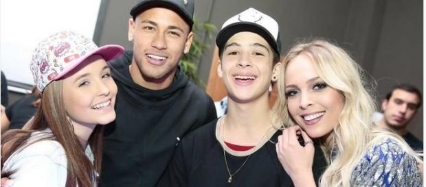 Larissa Manoela encontra Neymar Larissa Manoela encontra Neymar