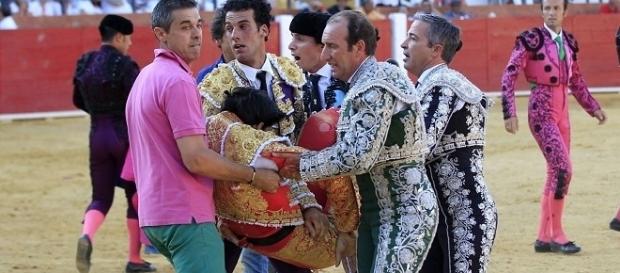 Muere el torero Víctor Barrio por una cornada brutal Muere el torero Víctor Barrio por una cornada brutal