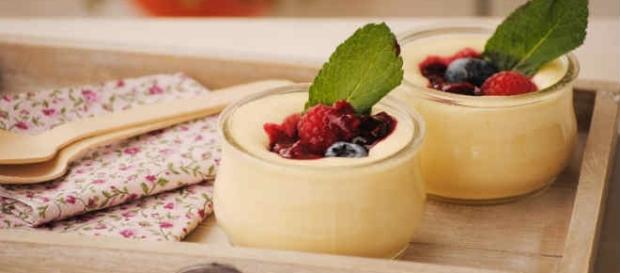 Ricetta della crema al mascarpone con frutti di bosco Ricetta della crema al mascarpone con frutti di bosco