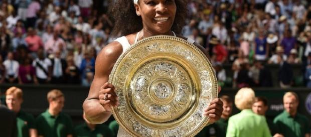 Serena Williams conquistó su séptimo título en el césped londinense y logró su 22 Grand Slam, marca que iguala el récord de Steffie Graf Serena Williams conquistó su séptimo título en el césped londinense y logró su 22 Grand Slam, marca que iguala el récord de Steffie Graf