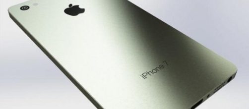 Apple Iphone 7 e 7 Plus: caratteristiche e data di uscita