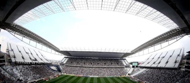 Arena Corinthians pode causar prejuízos gigantescos ao Timão. Arena Corinthians pode causar prejuízos gigantescos ao Timão.