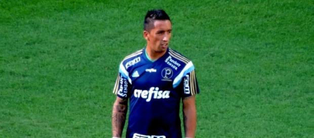 Atacante Lucas Barrios tem nova chance como titular hoje na partida entre Palmeiras e Santos Atacante Lucas Barrios tem nova chance como titular hoje na partida entre Palmeiras e Santos