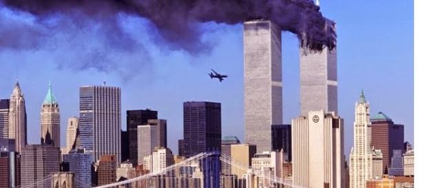 Atentados acontecidos em 2001, que deixou milhares de vítimas Atentados acontecidos em 2001, que deixou milhares de vítimas
