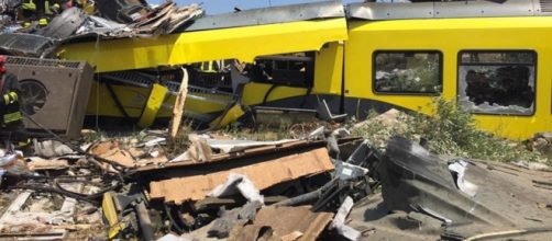 Disastro ferroviario in Puglia: scontro tra treni, almeno 20 morti ... - panorama.it