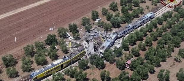 Choque de trenes en Italia deja al menos 23 fallecidos Choque de trenes en Italia deja al menos 23 fallecidos
