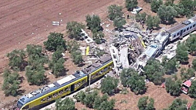 Tragedia in Puglia: venti morti e numerosi feriti.