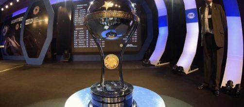 Seis equipos argentinos se darán cita en la Copa Sudamericana 2016, certamen que definió los cruces con el sorteo en Santiago de Chile