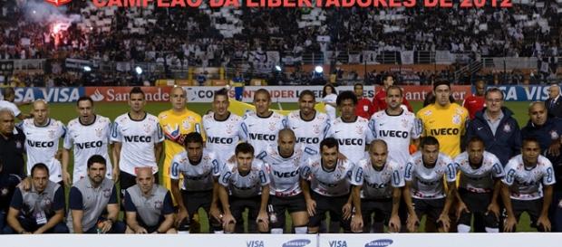 Foto oficial campeão da Libertadores 2102 (Imagem: mbbforum.com) Foto oficial campeão da Libertadores 2102 (Imagem: mbbforum.com)