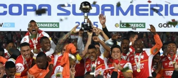 Independiente Santa Fé (COL), campeão da Sul Americana 2015 Independiente Santa Fé (COL), campeão da Sul Americana 2015